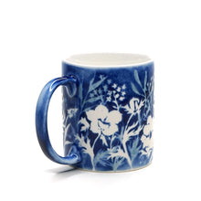 將圖片載入圖庫檢視器 Hand-painted Mug (Low Relief Plant Painting) HPM-P006 for Art Lovers and Blue & White Porcelain Lovers