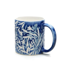 將圖片載入圖庫檢視器 Hand-painted Mug (Low Relief Plant Painting) HPM-P008 for Art Lovers and Blue & White Porcelain Lovers