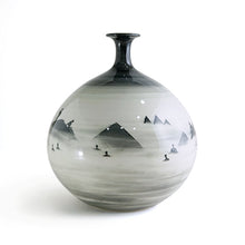 將圖片載入圖庫檢視器 Oriental Porcelain Vase (Hand-painted) ART-V001 for Flower Lovers, Plant Lovers, Art Lovers and Decor Lovers