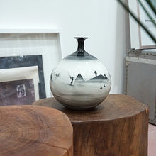 將圖片載入圖庫檢視器 Oriental Porcelain Vase (Hand-painted) ART-V001 for Flower Lovers, Plant Lovers, Art Lovers and Decor Lovers