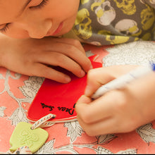 Load image into Gallery viewer, (A Set of 6) Ceramic Speech Bubbles (Christmas Edition) CSB-C001 for Christmas Lovers, Speech Lovers, Decor Lovers, Art Lovers and Lovely Lovers