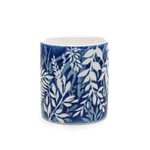 將圖片載入圖庫檢視器 Hand-painted Mug (Low Relief Plant Painting) HPM-P004 for Art Lovers and Blue &amp; White Porcelain Lovers
