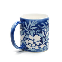 將圖片載入圖庫檢視器 Hand-painted Mug (Low Relief Plant Painting) HPM-P009 for Art Lovers and Blue &amp; White Porcelain Lovers
