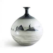 將圖片載入圖庫檢視器 Oriental Porcelain Vase (Hand-painted) ART-V001 for Flower Lovers, Plant Lovers, Art Lovers and Decor Lovers
