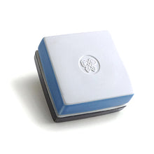 將圖片載入圖庫檢視器 Hand-painted Ceramic Square Box (Silver/ Blue) SBS-002 for Art Lovers, Party Lovers and Jewelry Lovers
